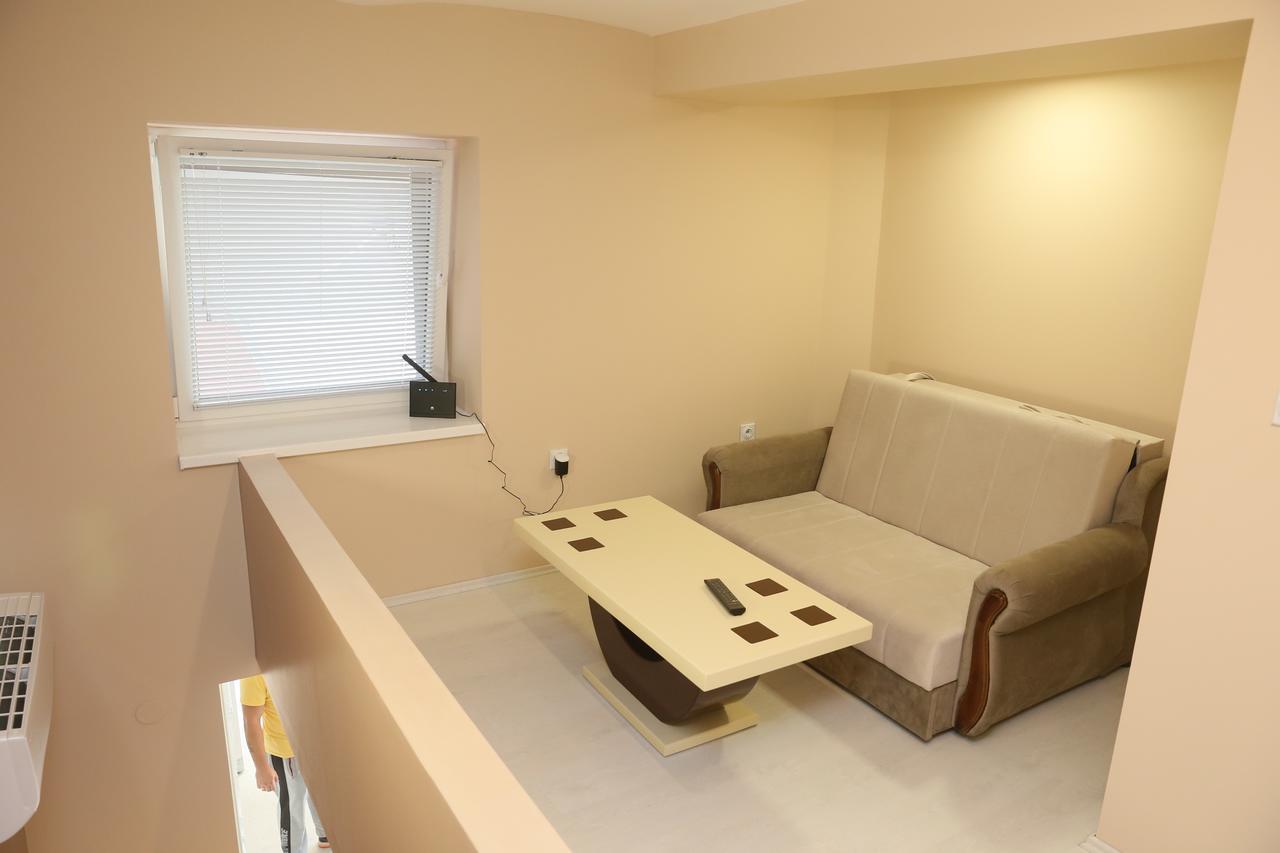 Apartman Centar 2 苏博蒂察 外观 照片
